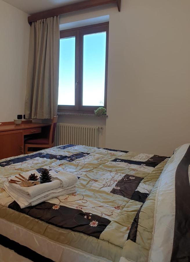 Casa Vacanze Orchidea Pinerolo Zewnętrze zdjęcie